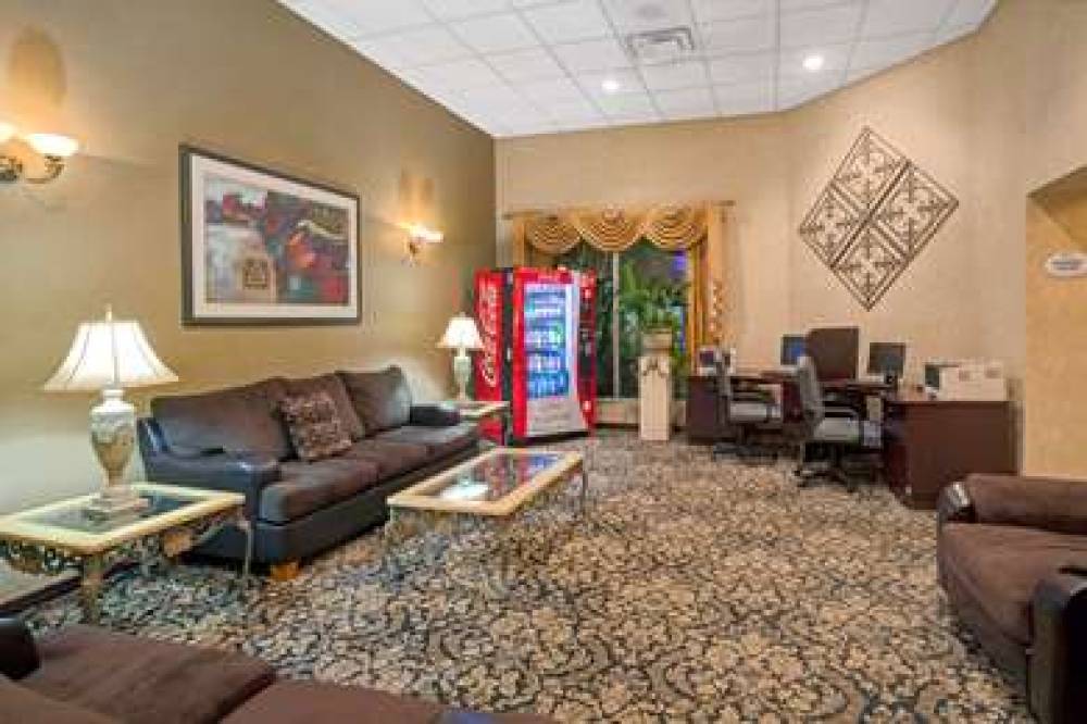 Baymont Inn & Suites Florida Mall 4