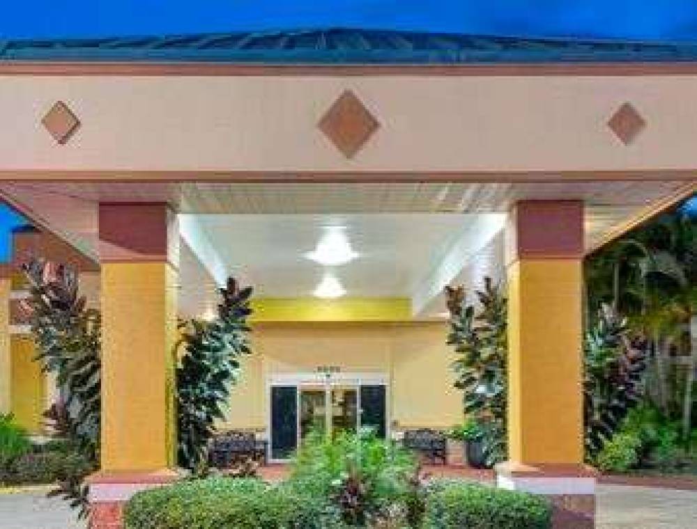 Baymont Inn & Suites Florida Mall
