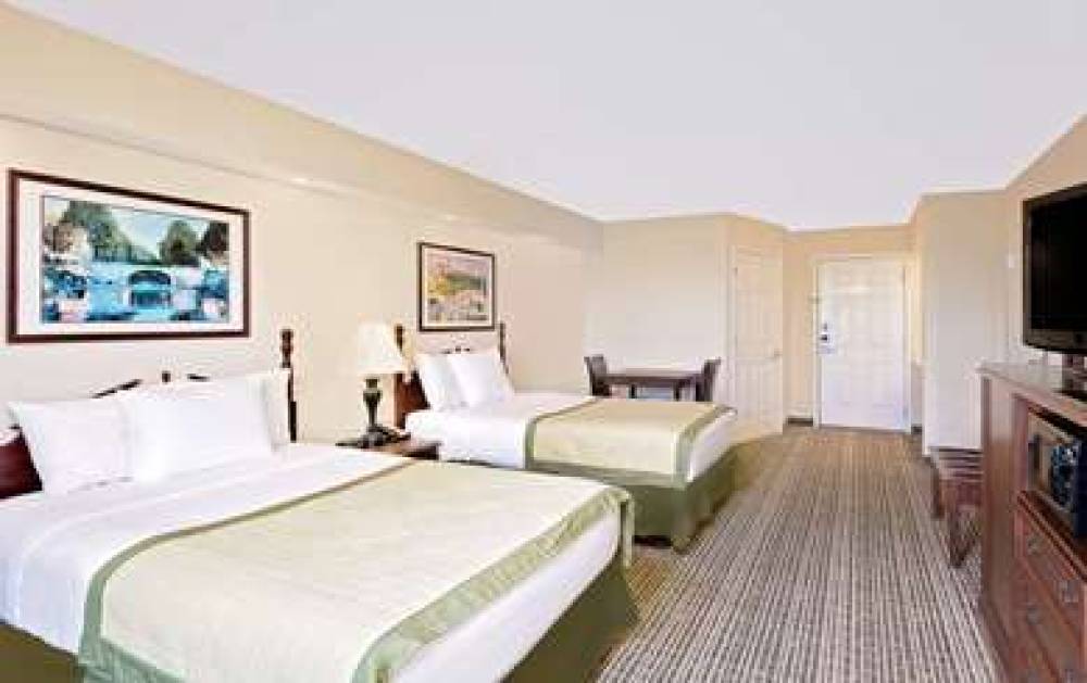 Baymont Inn & Suites Georgetown/Near Georgetown Marina 9