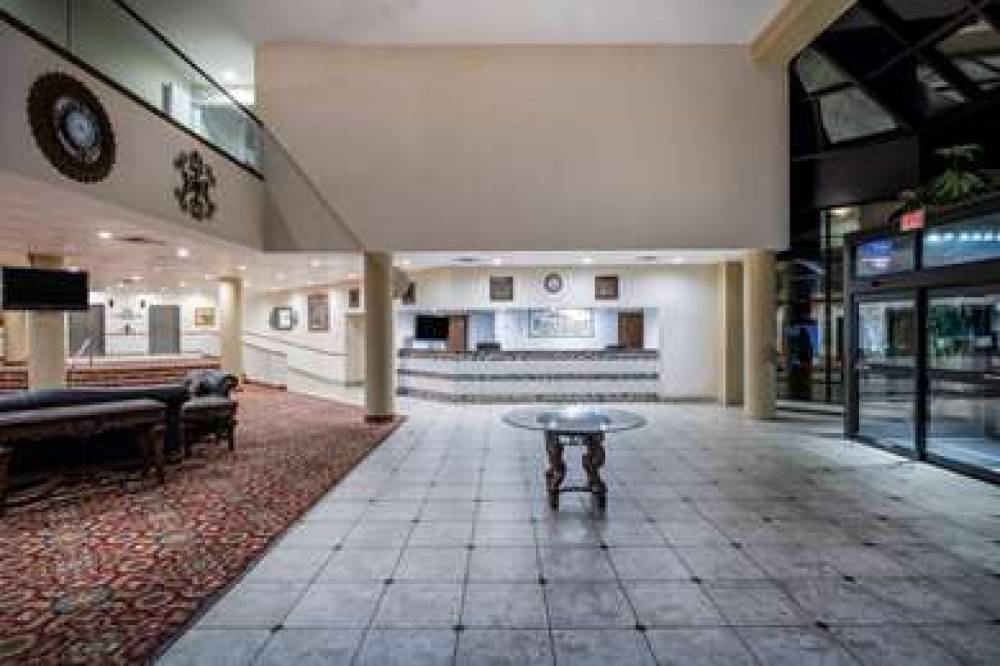 BAYMONT INN SUITES HAGERSTOWN 1