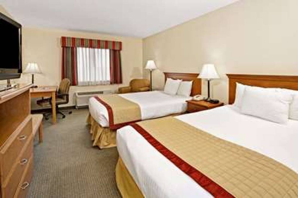 Baymont Inn & Suites Indianapolis 5