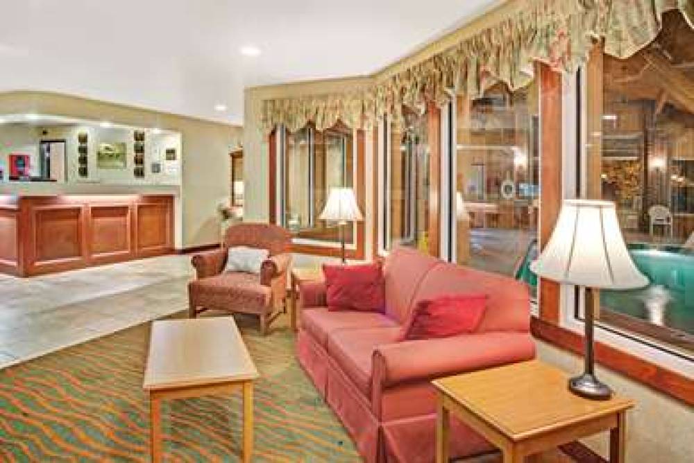 Baymont Inn & Suites Indianapolis 2