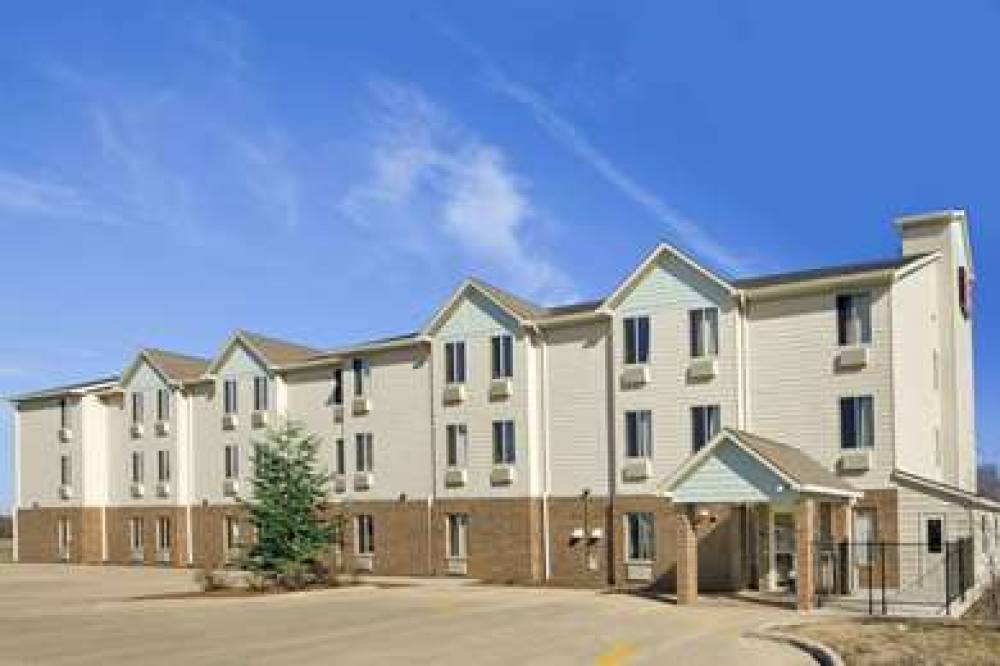 Baymont Inn & Suites Jacksonville