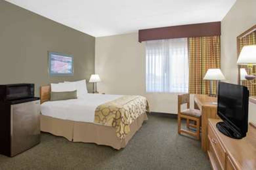 Baymont Inn & Suites Janesville 5