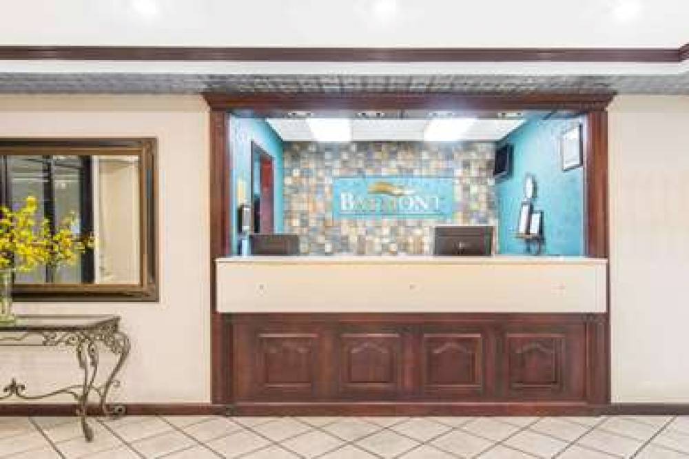 Baymont Inn & Suites Jonesboro 2