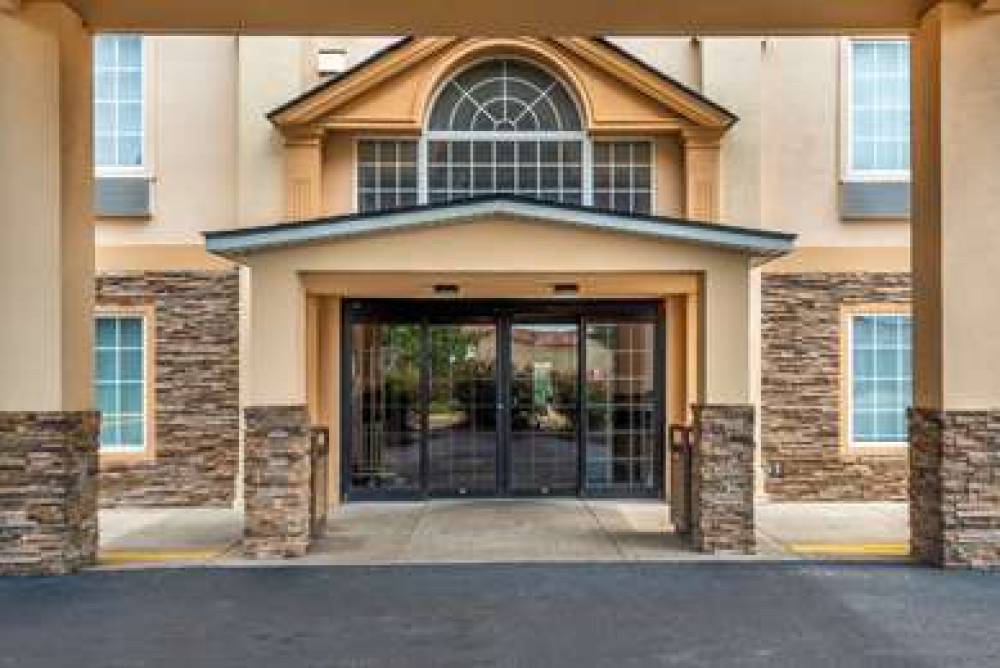 Baymont Inn & Suites Lafayette Airport 2