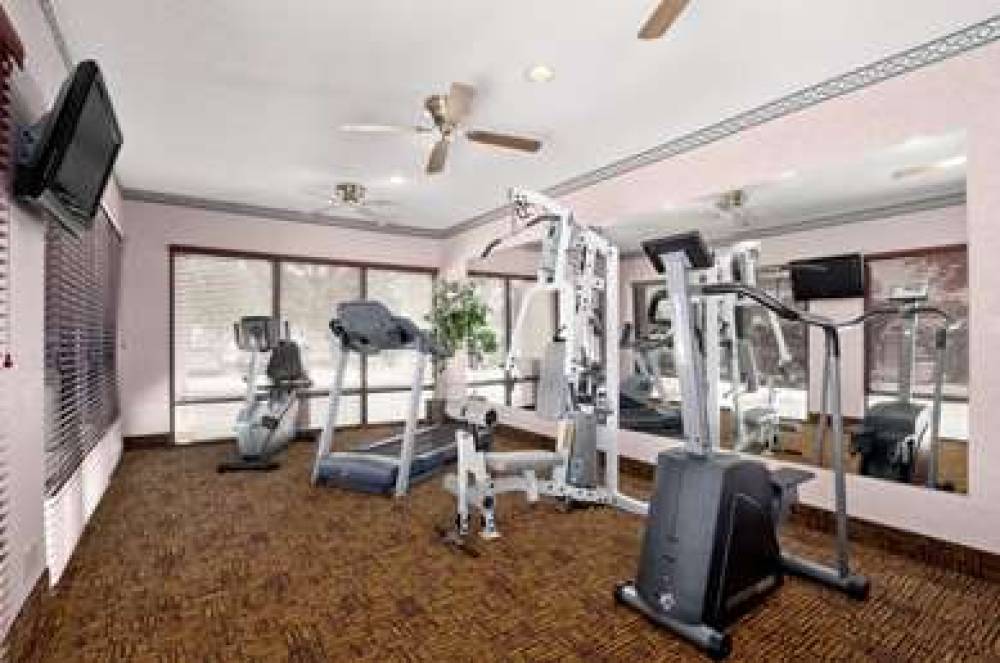 Baymont Inn & Suites Lewisville 3