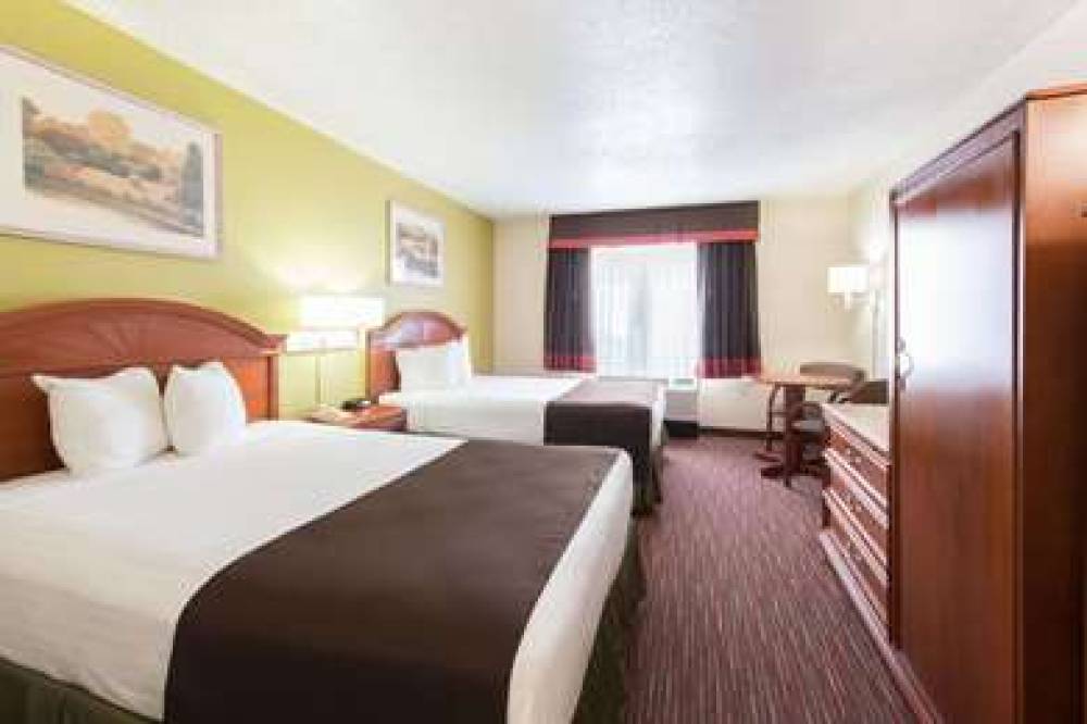 Baymont Inn & Suites Louisville East 6