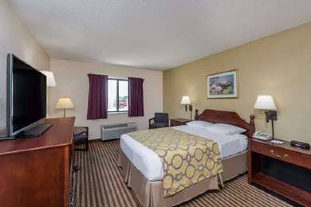 Baymont Inn & Suites Metropolis 9