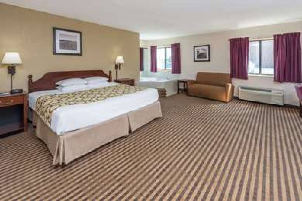 Baymont Inn & Suites Metropolis 5