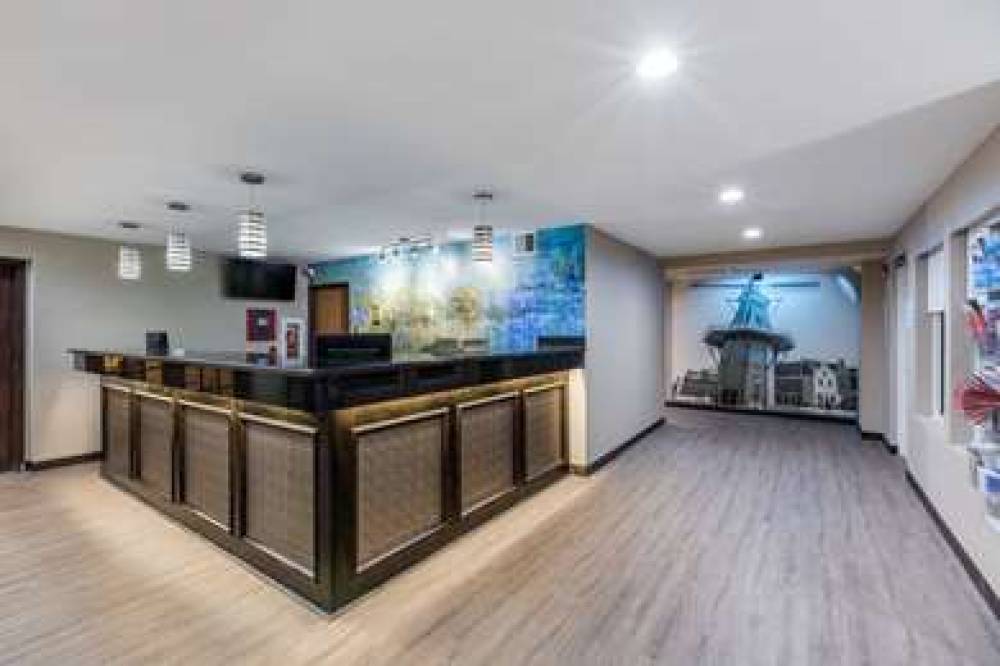 Baymont Inn & Suites Pella 3