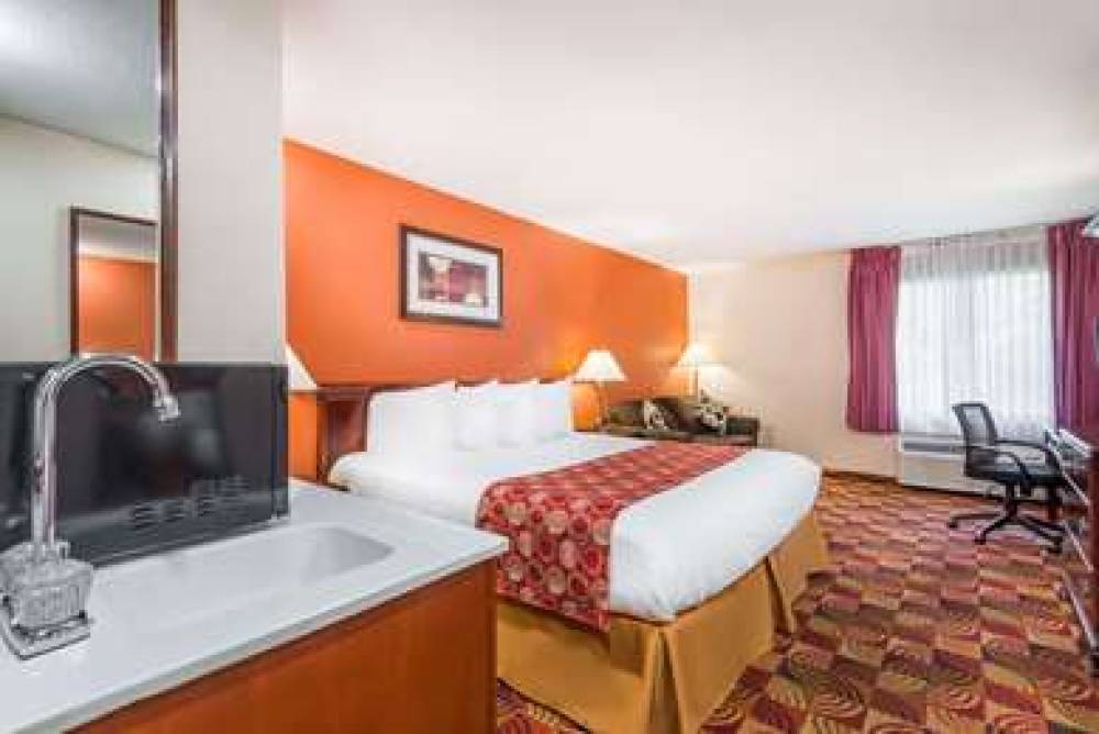 Baymont Inn & Suites Plainfield/ Indianapolis Arpt Area 10