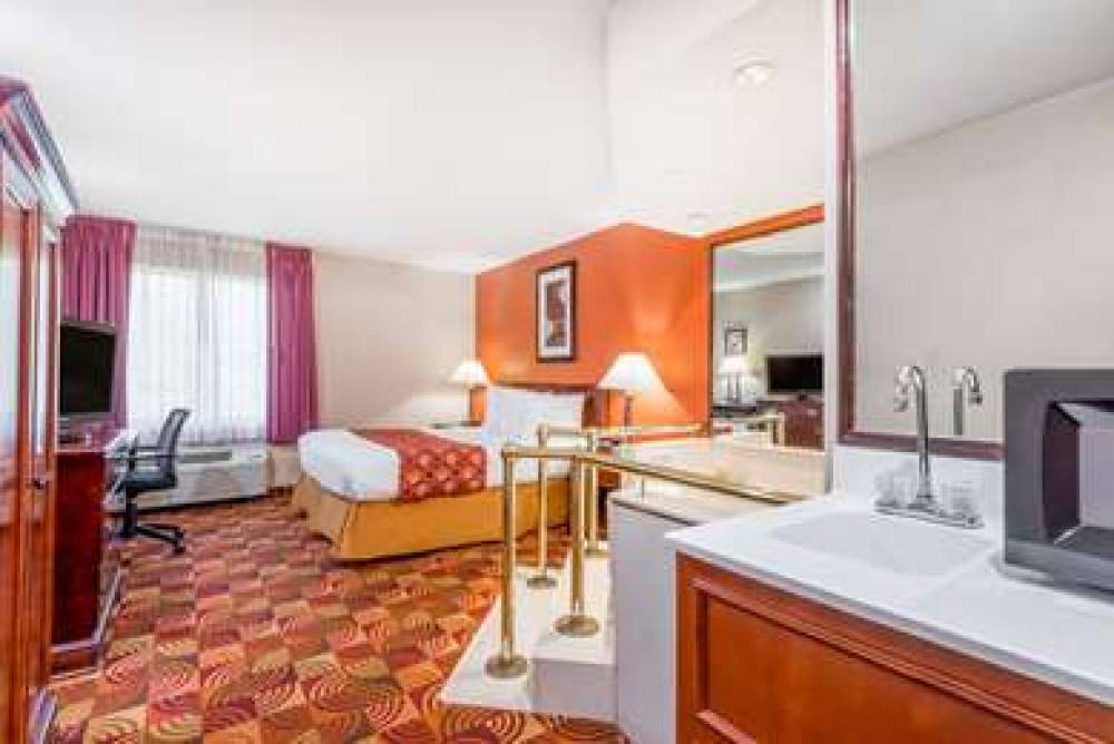 Baymont Inn & Suites Plainfield/ Indianapolis Arpt Area 7