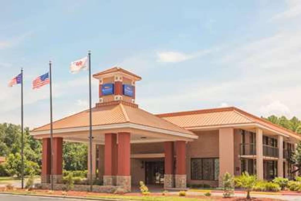 Baymont Inn & Suites Rocky Mount I-95 1