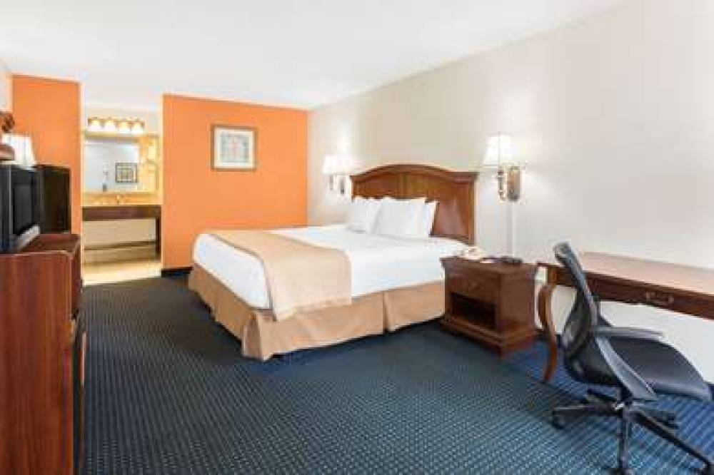 Baymont Inn & Suites Rocky Mount I-95 6