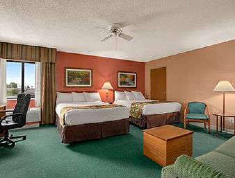 Baymont Inn & Suites Sullivan 6