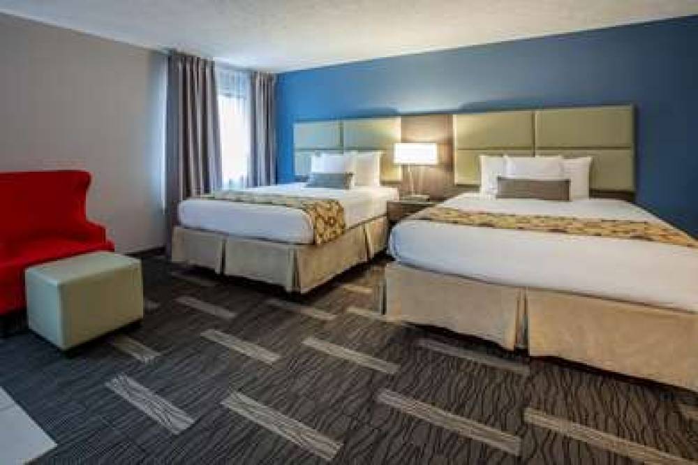 Baymont Inn & Suites Traverse City 10