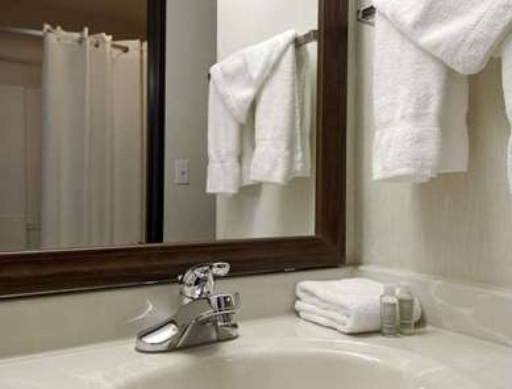 Baymont Inn & Suites Whitewater 6