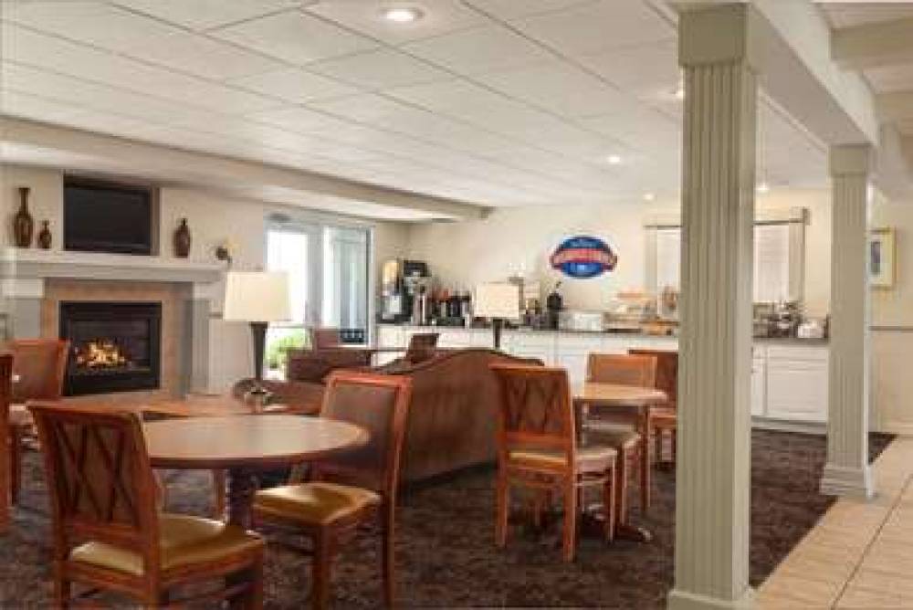 Baymont Inn & Suites Wichita East 7