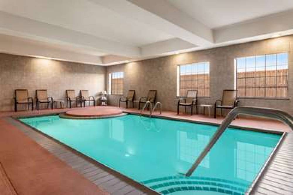 Baymont Inn & Suites Wichita Falls 8