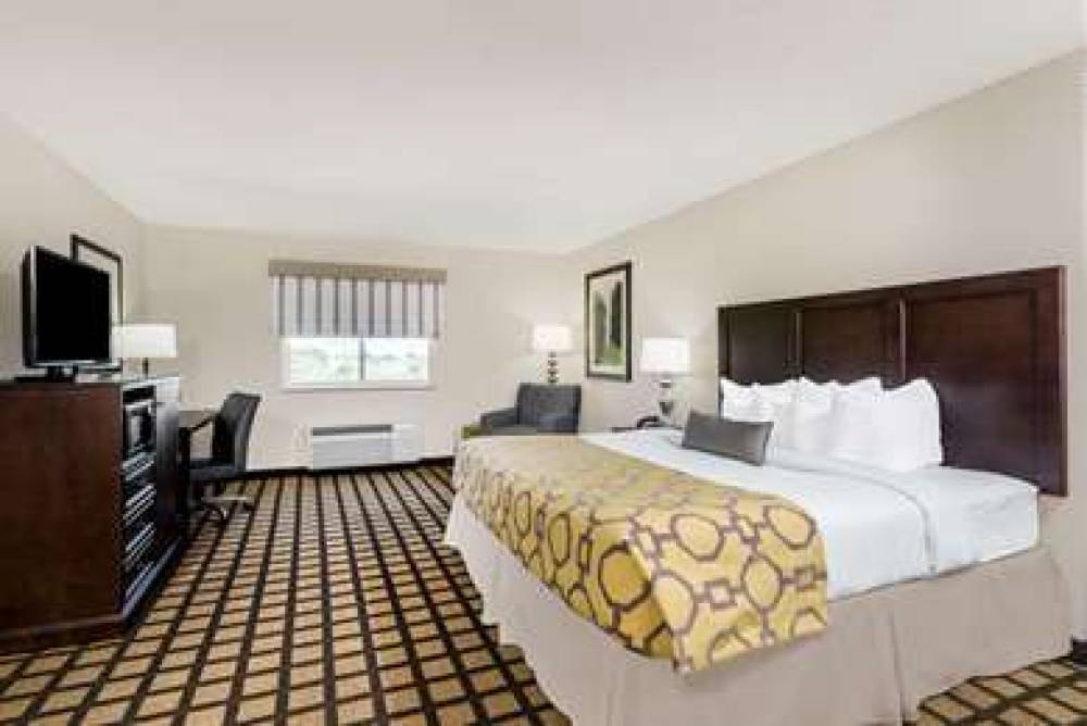 BAYMONT SUITES ERIE 10