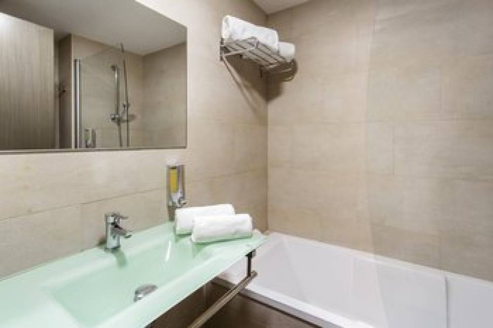 B&B HOTEL BARCELONA RUBI 9