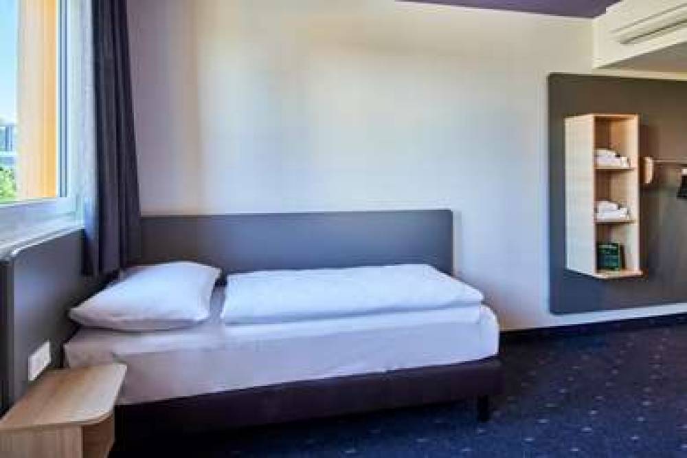 B&B HOTEL FRANKFURT AIRPORT 4