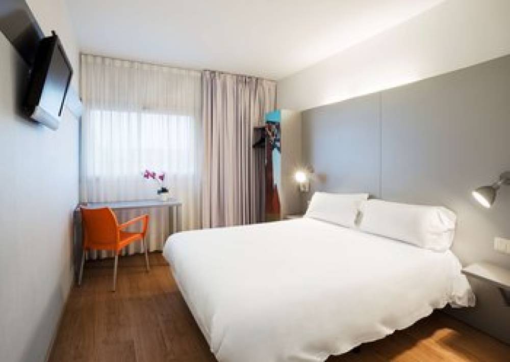 B&B HOTEL GIRONA 2 6