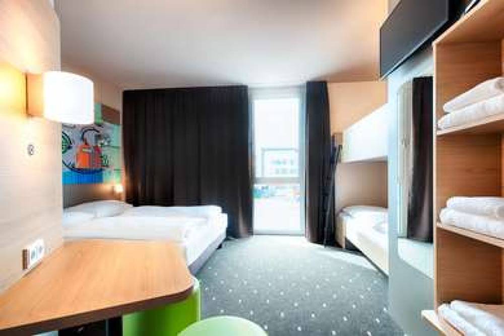 B&B HOTEL STUTTGART-NECKARHAFEN 4