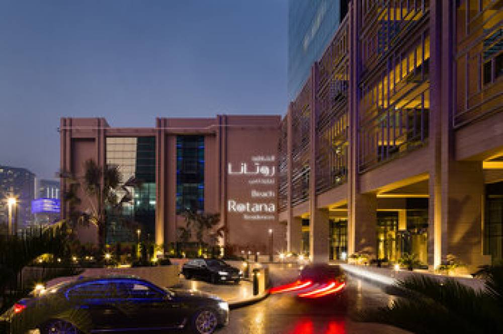 Beach Rotana Residences