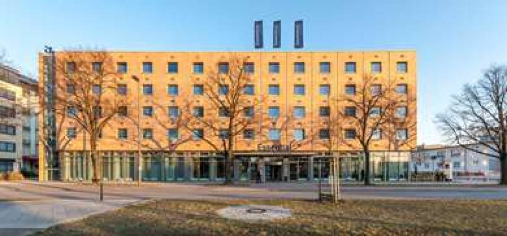 BERLIN ADLERSHOF ESSENTIAL BY 2