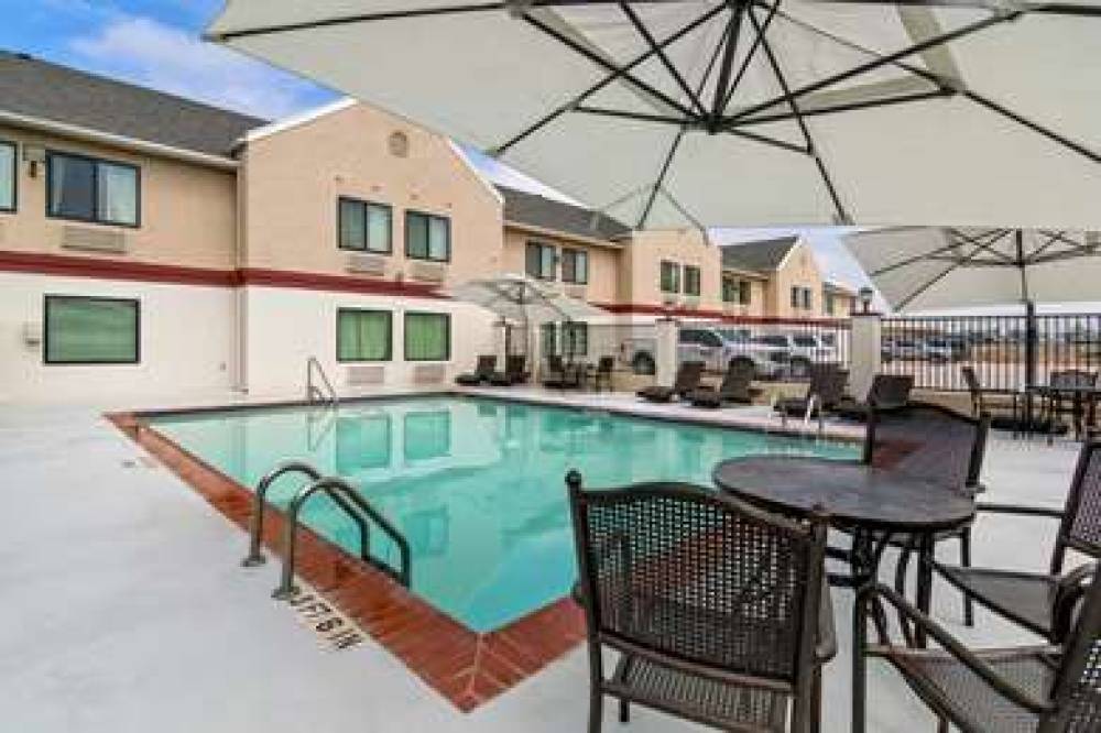 Best Western Abilene Inn & Suites 4