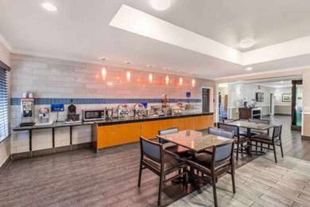 Best Western Airport Inn & Suites 4