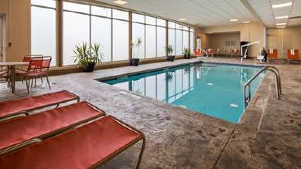 Best Western Airport Inn & Suites Cleveland 7