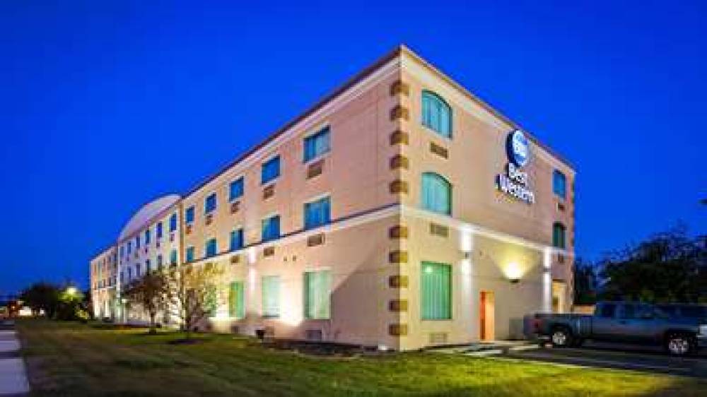 Best Western Airport Inn & Suites Cleveland 1