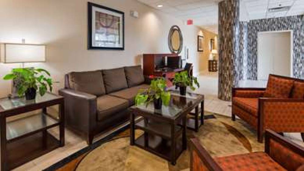 Best Western Airport Inn & Suites Cleveland 3