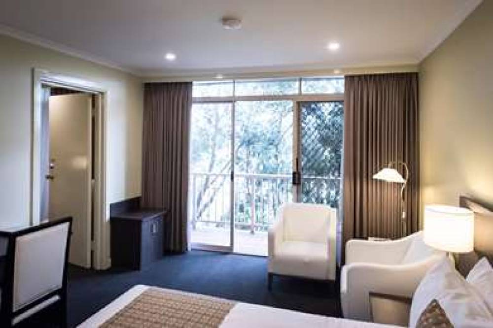 Best Western Airport Motel And Convention Centre 9