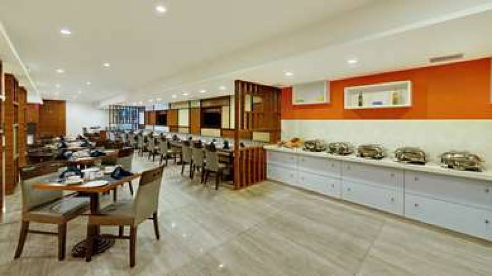 Best Western Alkapuri, Vadodara 7