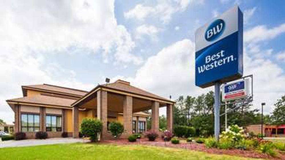 Best Western Ambassador Inn & Suites 2