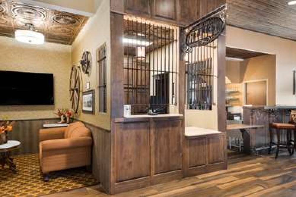 Best Western Bandera Suites & Saloon 10