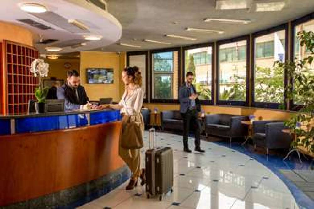 Best Western Blu Hotel Roma 6