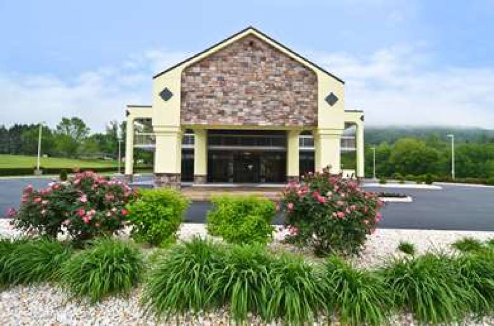 Best Western Cades Cove Inn