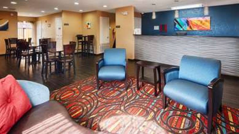 Best Western Cedar Inn 9