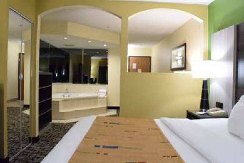 Best Western Crown Inn & Suites 4