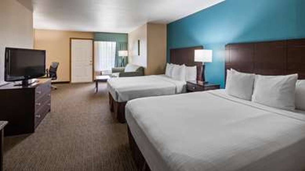 Best Western Designer Inn & Suites 10