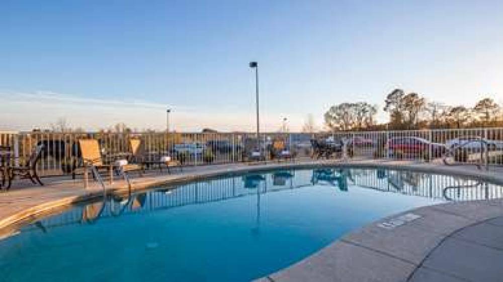 Best Western Dothan Inn & Suites 3