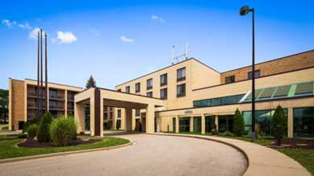 Best Western East Towne Suites 1