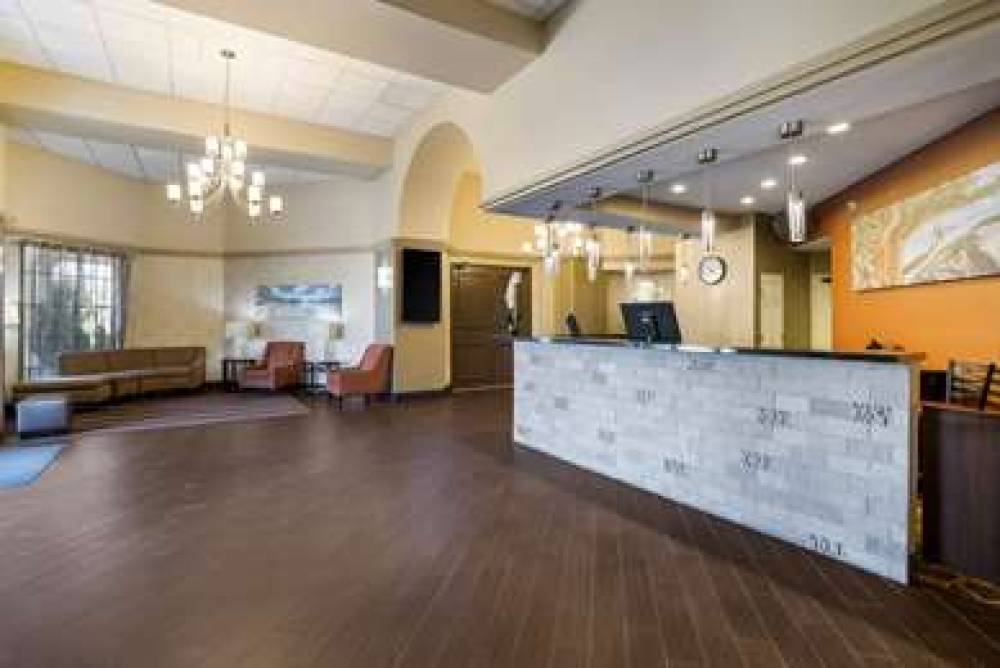 Best Western Escondido Hotel 4