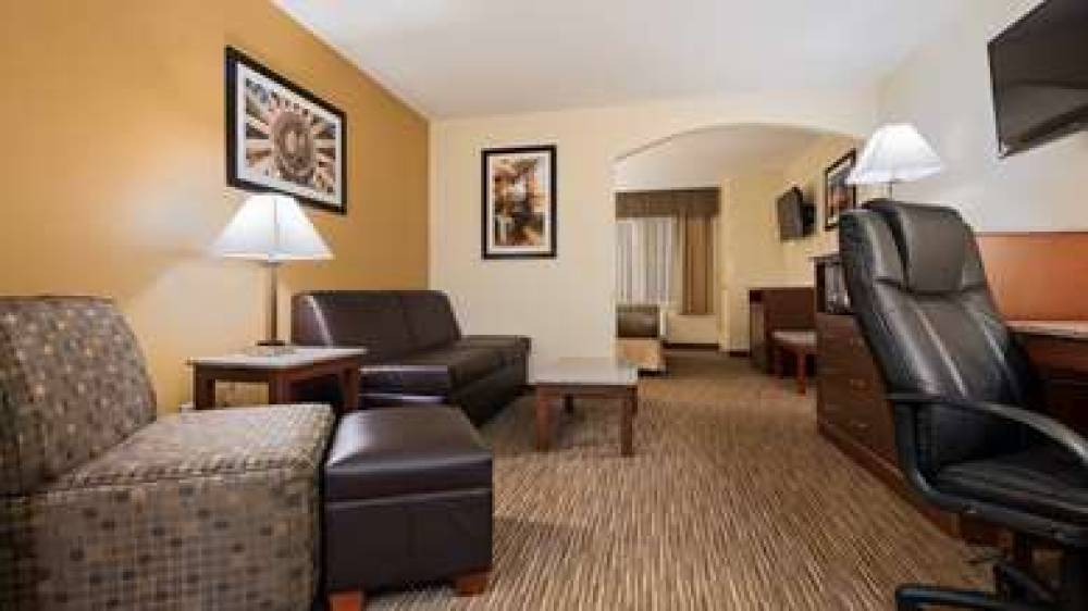 Best Western Executive Inn & Suites 5