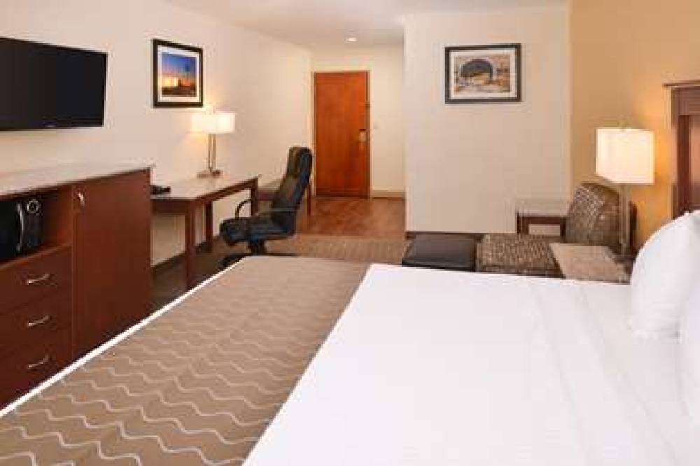 Best Western Executive Inn & Suites 6